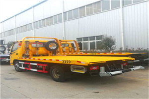 弥勒附近拖车救援搭电