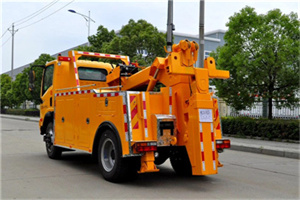 弥勒高速路拖车费